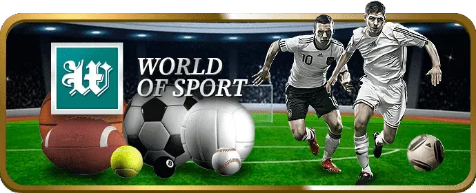 Game thủ đang chơi eSports trên máy tính với màn hình lớn, biểu tượng cho cá cược eSports